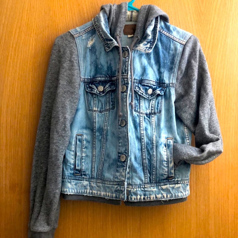 Acid washed distressed Denim jacket
